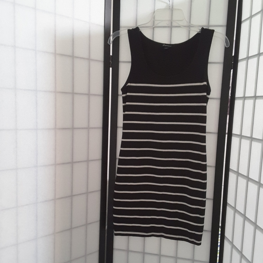 Forever 21 Black & White Tank Dress sz S